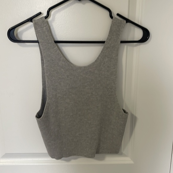 Grey knitted crop top - Picture 3 of 3